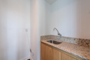 Salas/Conjuntos com 35m² no bairro Moinhos de Vento em Porto Alegre para Alugar