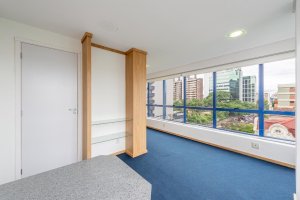 Salas/Conjuntos com 35m² no bairro Moinhos de Vento em Porto Alegre para Alugar