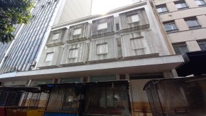 Prédio Comercial com 1.305m² no bairro Centro Histórico em Porto Alegre para Alugar