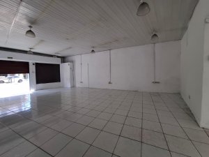 Loja com 131m² no bairro Azenha em Porto Alegre para Alugar
