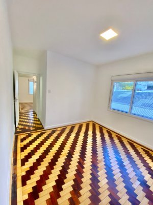 Apartamento com 79m², 2 dormitórios no bairro Rio Branco em Porto Alegre para Alugar