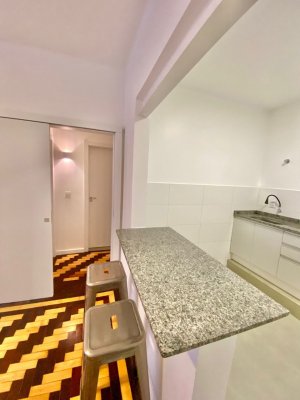 Apartamento com 79m², 2 dormitórios no bairro Rio Branco em Porto Alegre para Alugar