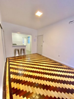 Apartamento com 79m², 2 dormitórios no bairro Rio Branco em Porto Alegre para Alugar