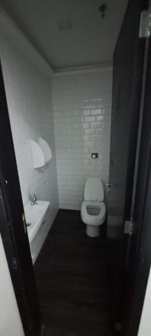 Loja com 313m² no bairro Chácara das Pedras em Porto Alegre para Alugar