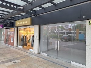 Loja com 57m² no bairro Chácara das Pedras em Porto Alegre para Alugar