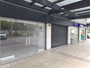 Loja com 57m² no bairro Chácara das Pedras em Porto Alegre para Alugar