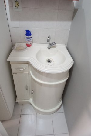 Salas/Conjuntos com 29m² no bairro Moinhos de Vento em Porto Alegre para Alugar