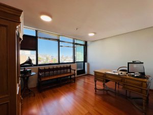 Salas/Conjuntos com 29m² no bairro Moinhos de Vento em Porto Alegre para Alugar