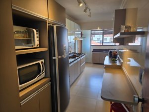 Apartamento com 295m², 3 dormitórios no bairro Jardim Lindóia em Porto Alegre para Alugar