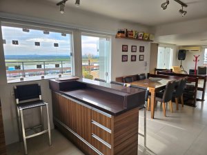 Apartamento com 295m², 3 dormitórios no bairro Jardim Lindóia em Porto Alegre para Alugar