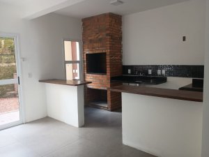 Casa com 150m², 3 dormitórios no bairro Aberta dos Morros em Porto Alegre para Alugar