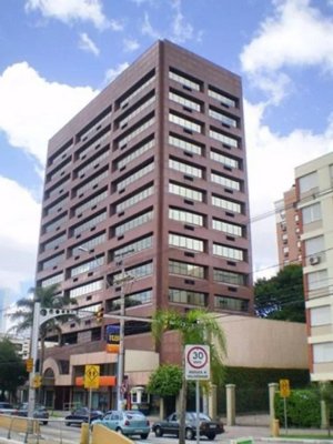 Salas/Conjuntos com 380m² no bairro Auxiliadora em Porto Alegre para Alugar