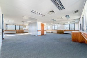 Salas/Conjuntos com 380m² no bairro Auxiliadora em Porto Alegre para Alugar