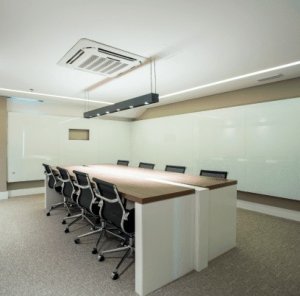 Salas/Conjuntos com 243m² no bairro Petrópolis em Porto Alegre para Alugar