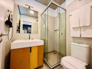 Apartamento com 32m², 1 dormitório no bairro Menino Deus em Porto Alegre para Alugar