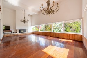 Apartamento com 342m², 3 dormitórios no bairro Petrópolis em Porto Alegre para Alugar