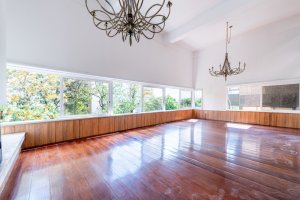 Apartamento com 342m², 3 dormitórios no bairro Petrópolis em Porto Alegre para Alugar