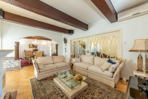 Casa com 500m², 3 dormitórios no bairro Petrópolis em Porto Alegre para Alugar