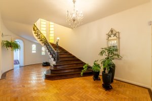 Casa com 500m², 3 dormitórios no bairro Petrópolis em Porto Alegre para Alugar