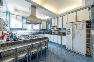 Casa com 500m², 3 dormitórios no bairro Petrópolis em Porto Alegre para Alugar