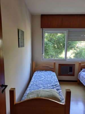 Apartamento com 120m², 3 dormitórios no bairro Petrópolis em Porto Alegre para Alugar