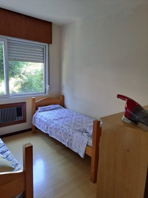 Apartamento com 120m², 3 dormitórios no bairro Petrópolis em Porto Alegre para Alugar