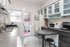 Apartamento com 120m², 3 dormitórios no bairro Petrópolis em Porto Alegre para Alugar
