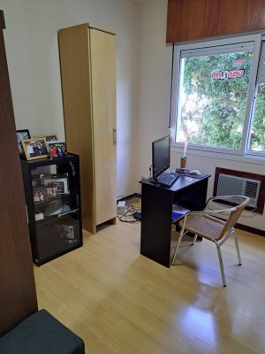 Apartamento com 120m², 3 dormitórios no bairro Petrópolis em Porto Alegre para Alugar