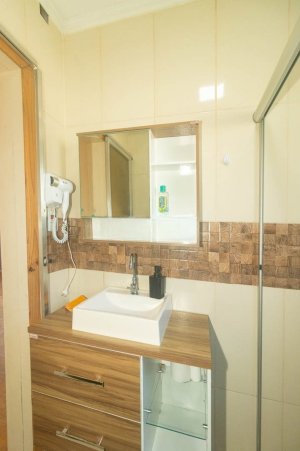 Apartamento com 78m², 2 dormitórios no bairro Santana em Porto Alegre para Alugar