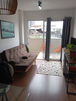 Apartamento com 70m², 2 dormitórios no bairro Passo da Areia em Porto Alegre para Alugar