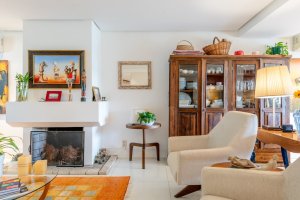 Casa em Condomínio com 324m², 3 dormitórios no bairro Três Figueiras em Porto Alegre para Alugar