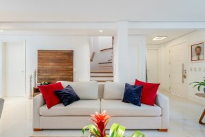 Casa em Condomínio com 324m², 3 dormitórios no bairro Três Figueiras em Porto Alegre para Alugar