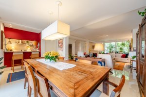 Casa em Condomínio com 324m², 3 dormitórios no bairro Três Figueiras em Porto Alegre para Alugar