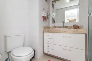 Apartamento com 80m², 2 dormitórios no bairro Petrópolis em Porto Alegre para Alugar