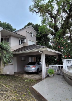 Apartamento com 450m², 3 dormitórios no bairro Cavalhada em Porto Alegre para Alugar