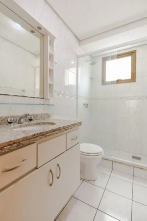 Apartamento com 143m², 2 dormitórios no bairro Petrópolis em Porto Alegre para Alugar