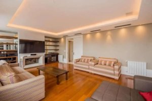 Apartamento com 600m², 4 dormitórios no bairro Mont Serrat em Porto Alegre para Alugar