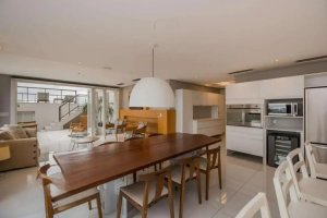 Apartamento com 600m², 4 dormitórios no bairro Mont Serrat em Porto Alegre para Alugar