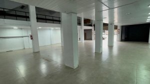 Loja com 247m² no bairro Floresta em Porto Alegre para Alugar