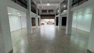 Loja com 247m² no bairro Floresta em Porto Alegre para Alugar