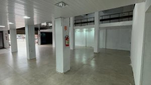 Loja com 247m² no bairro Floresta em Porto Alegre para Alugar