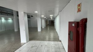 Loja com 247m² no bairro Floresta em Porto Alegre para Alugar