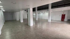 Loja com 247m² no bairro Floresta em Porto Alegre para Alugar