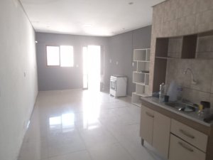 Casa com 65m², 2 dormitórios no bairro Jardim Europa em Porto Alegre para Alugar