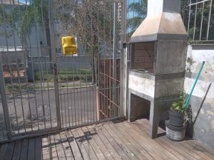 Casa com 65m², 2 dormitórios no bairro Jardim Europa em Porto Alegre para Alugar