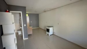 Casa com 65m², 2 dormitórios no bairro Jardim Europa em Porto Alegre para Alugar