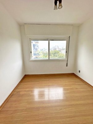 Apartamento com 112m², 3 dormitórios no bairro Petrópolis em Porto Alegre para Alugar