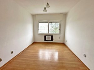 Apartamento com 112m², 3 dormitórios no bairro Petrópolis em Porto Alegre para Alugar