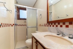 Apartamento com 73m², 2 dormitórios no bairro Petrópolis em Porto Alegre para Alugar