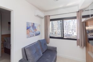 Apartamento com 30m², 1 dormitório no bairro Mont Serrat em Porto Alegre para Alugar